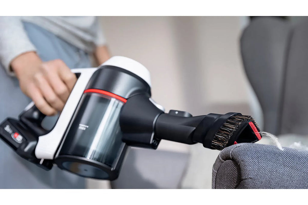 Bosch Rechargeable Unlimited 7 Vacuum Cleaner | BCS712GB | White