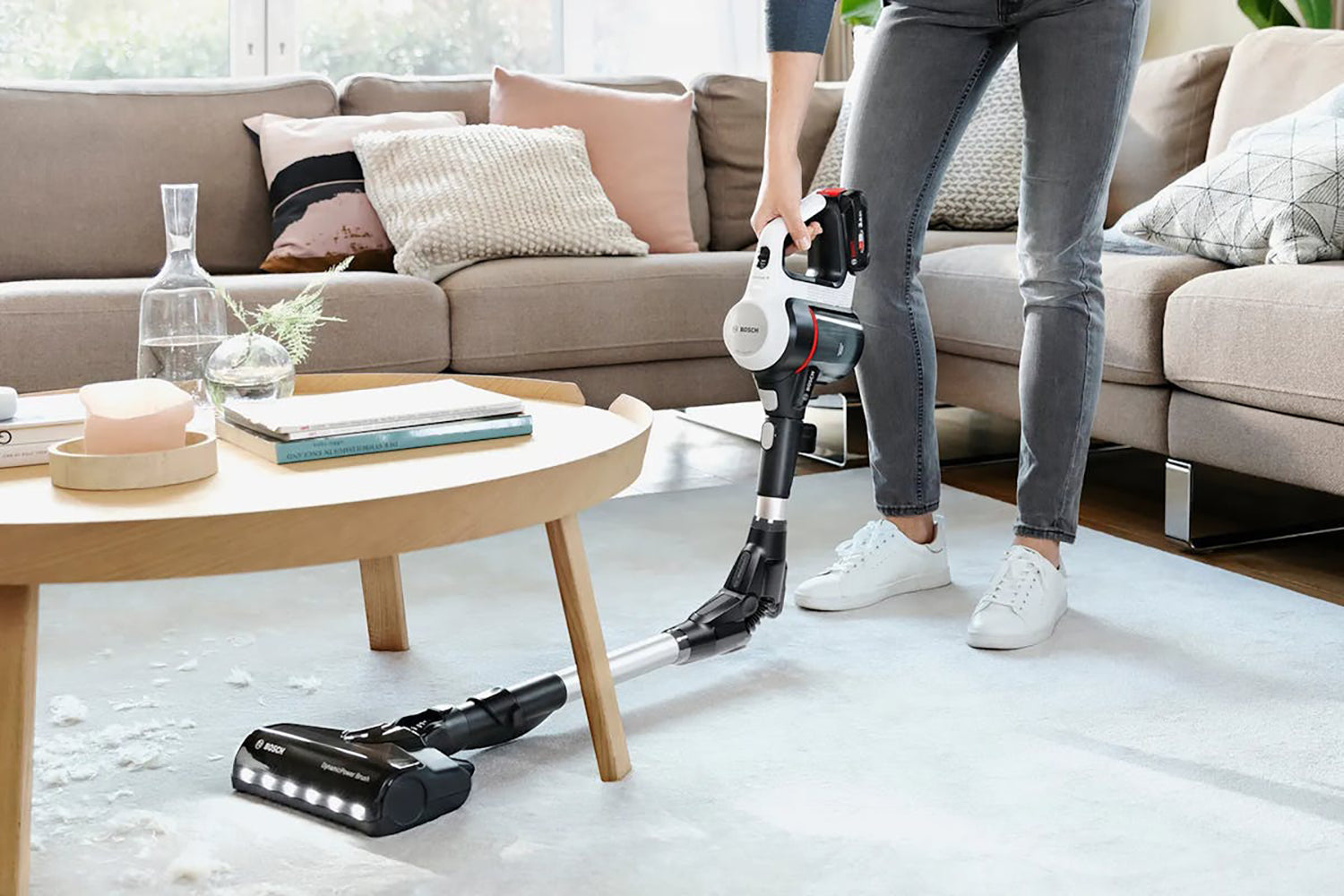 Bosch Rechargeable Unlimited 7 Vacuum Cleaner | BCS712GB | White