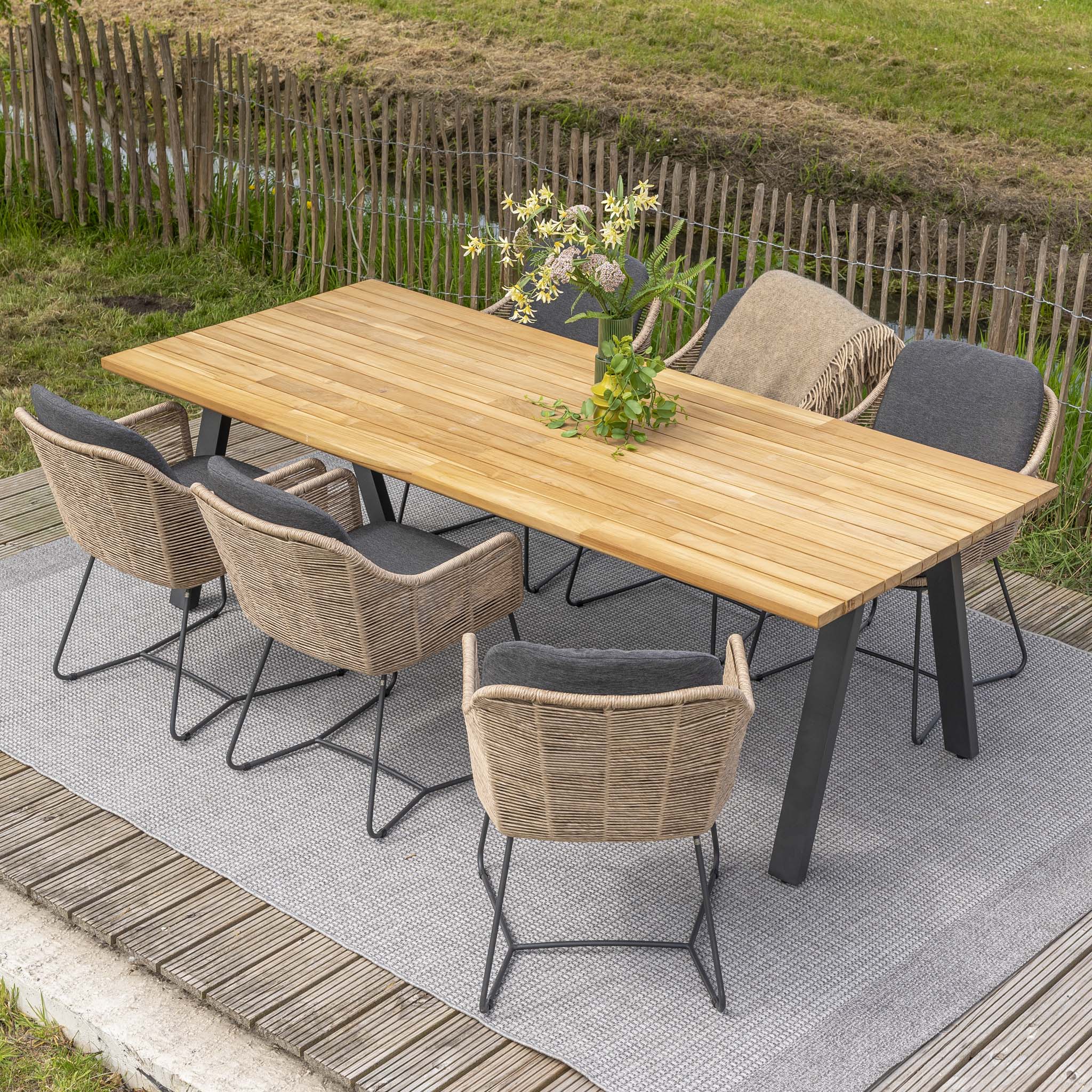 Belmond 6 Seat Dining Set with Teak Table in Natural