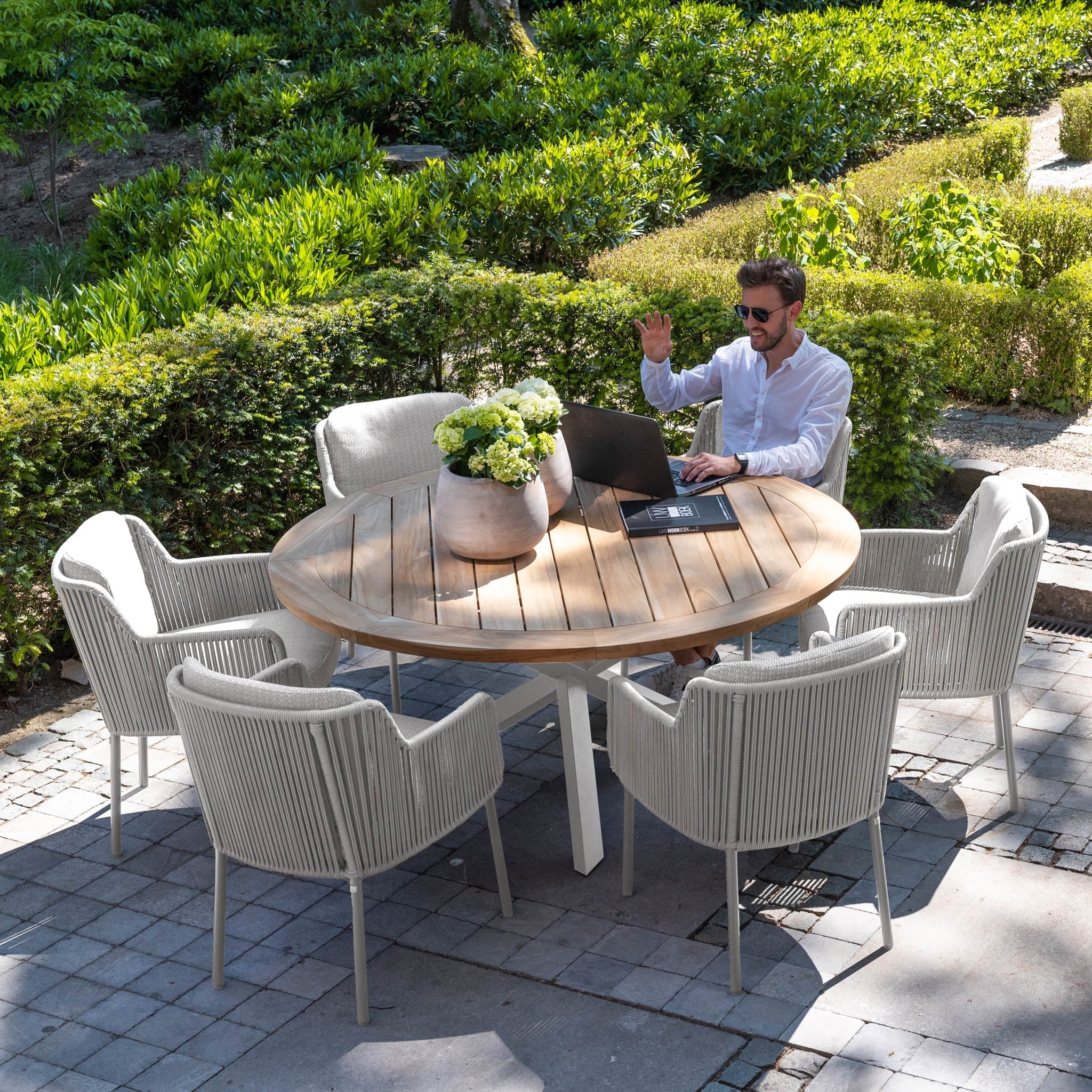 Bernini 6 Seat Round Dining with Teak Table in Light Grey