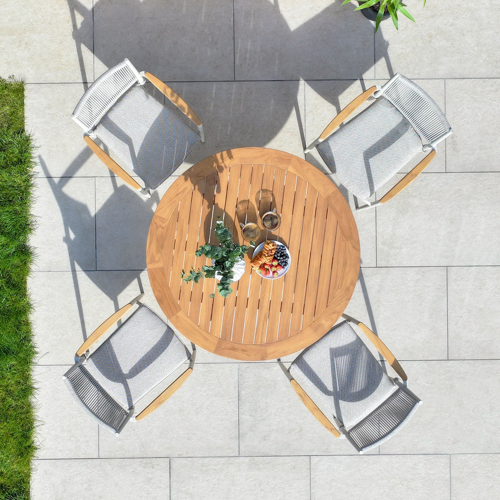 Tellaro 4 Seat Round Dining Set with Teak Table in Latte