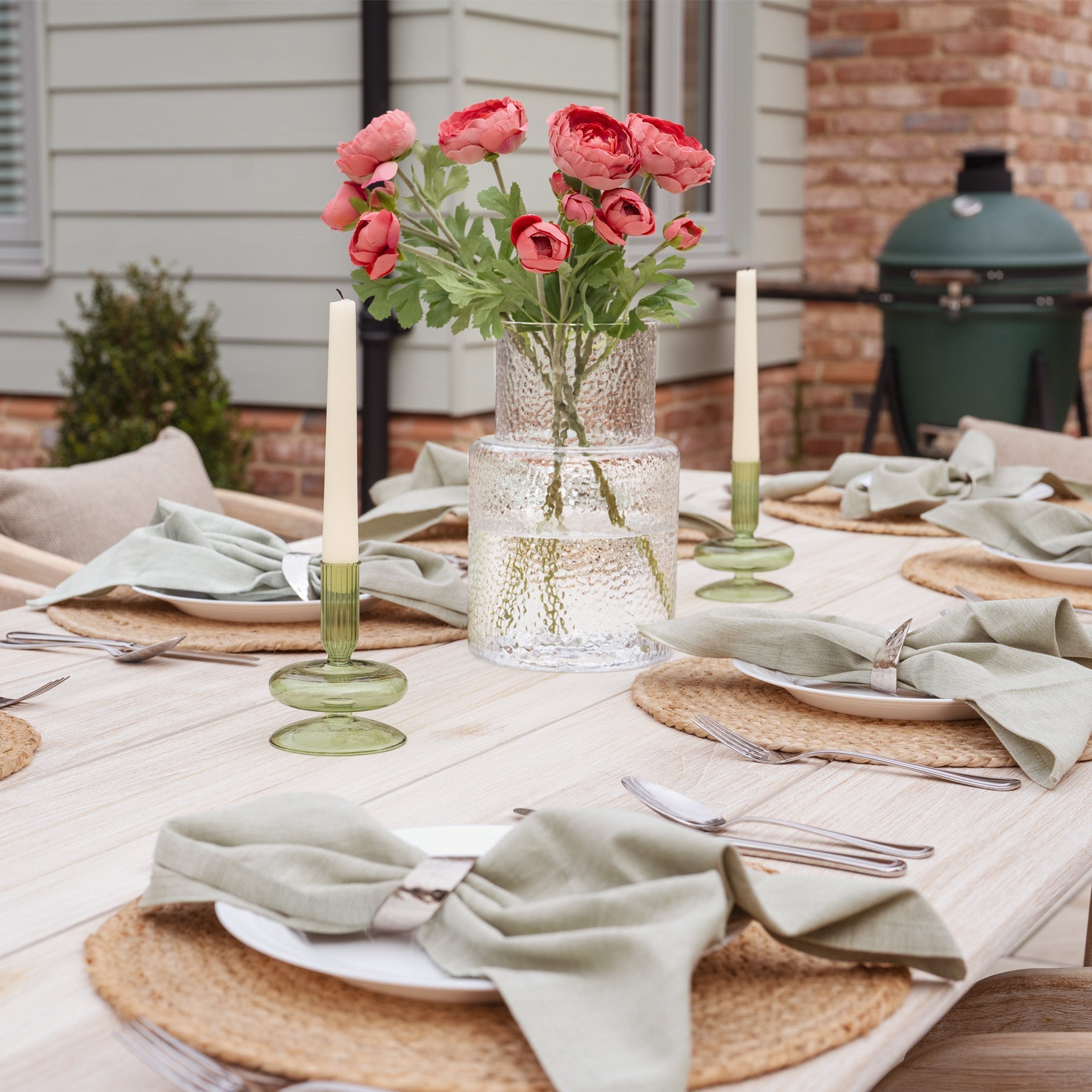 Evora 8 Seat Rectangular Dining Set in Mocha