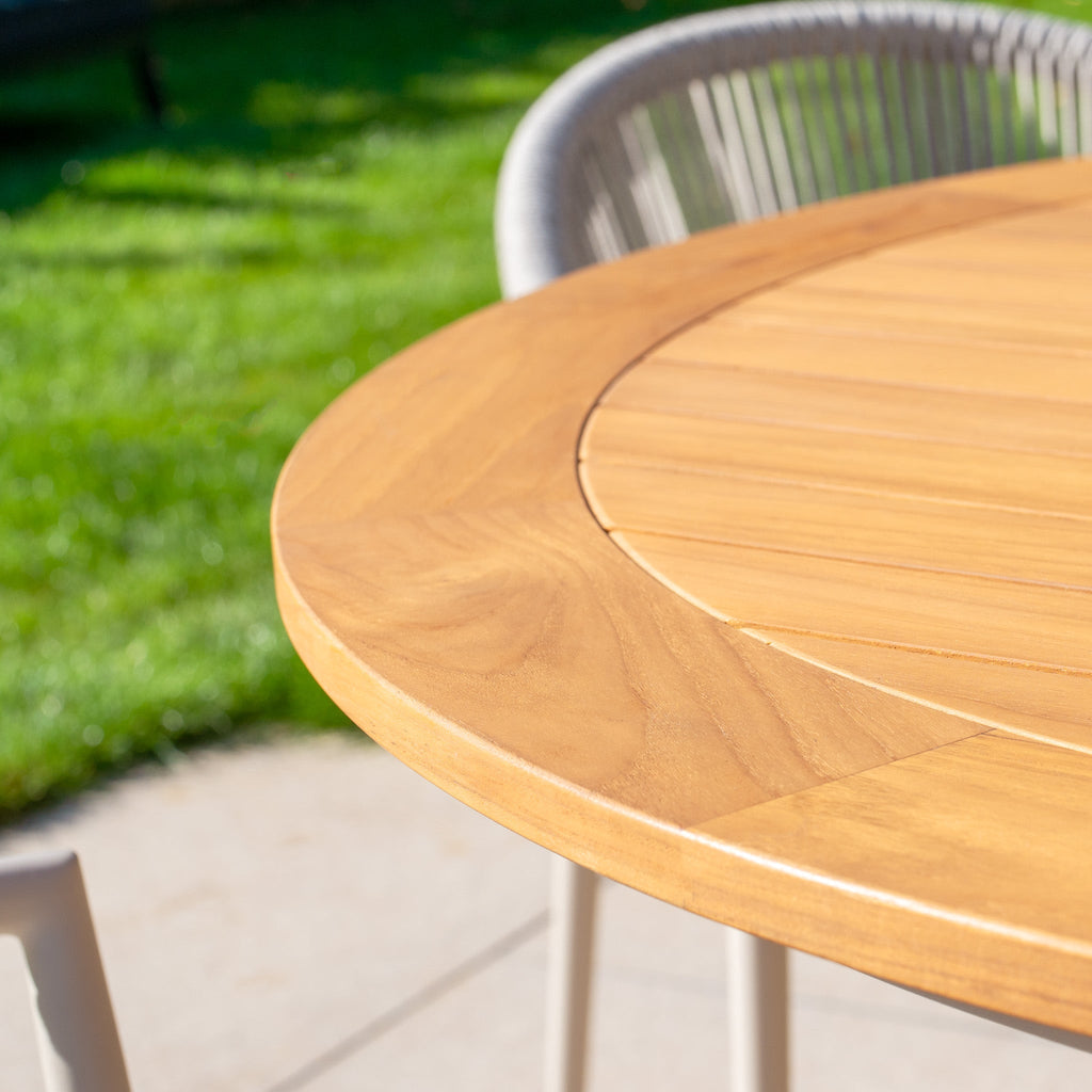 Cloverly 4 Seat Round Dining Set with Teak Table Top in Latte