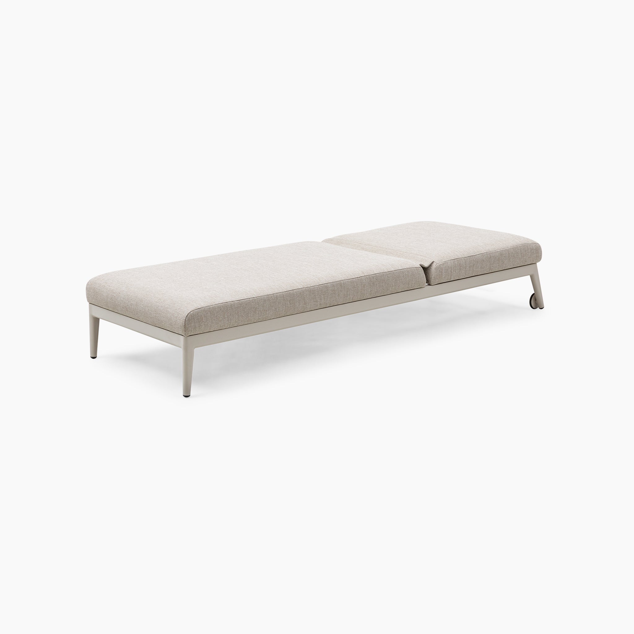 Luna Outdoor Fabric Sun Lounger in Fawn