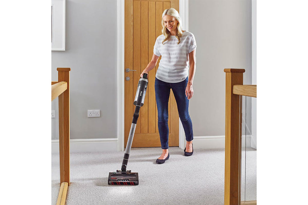 Shark Stratos Anti Hair Wrap Plus Pet Pro Cordless Stick Vacuum | IZ420UKT