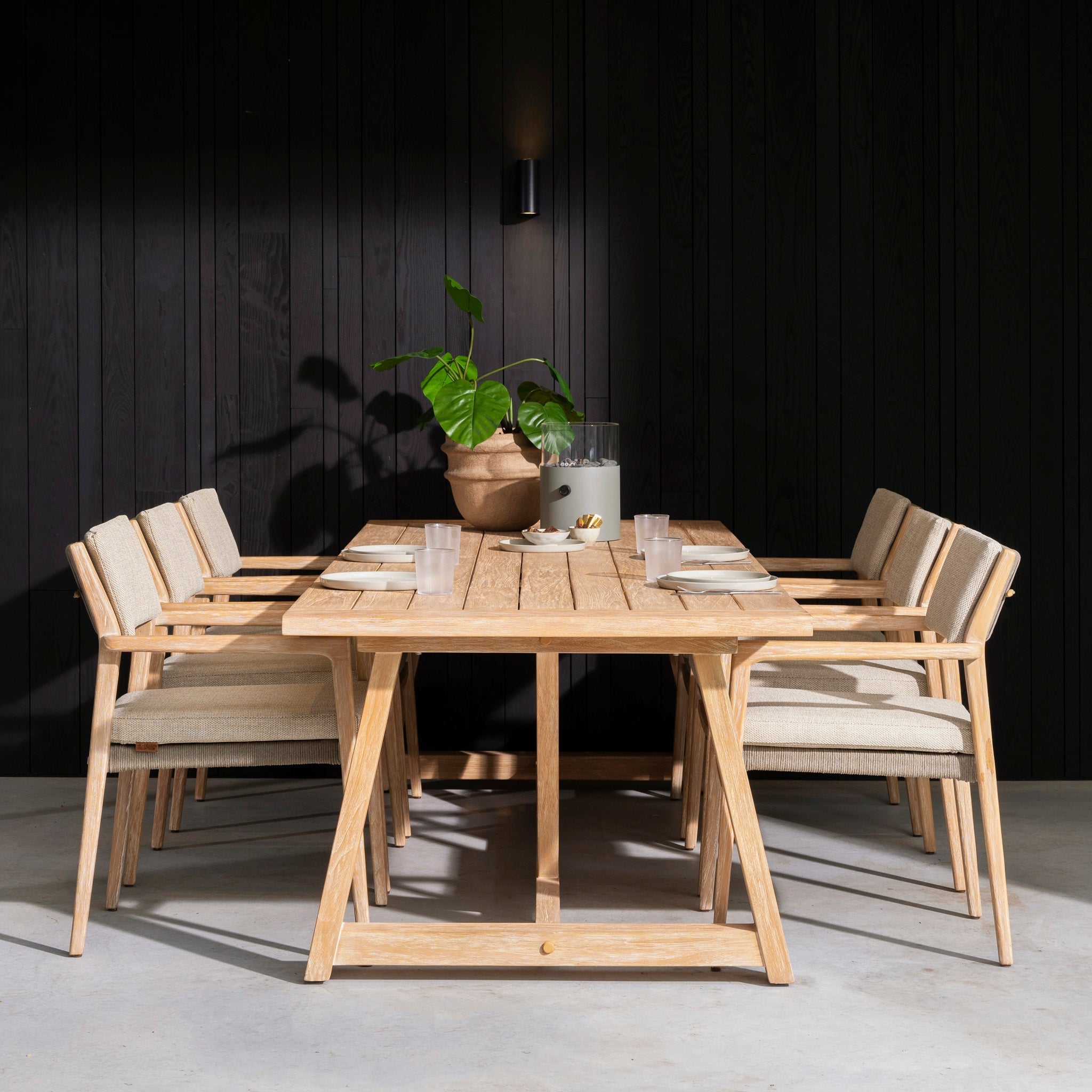 Noah 6 Seat Rectangular Dining Set in Volga Grey
