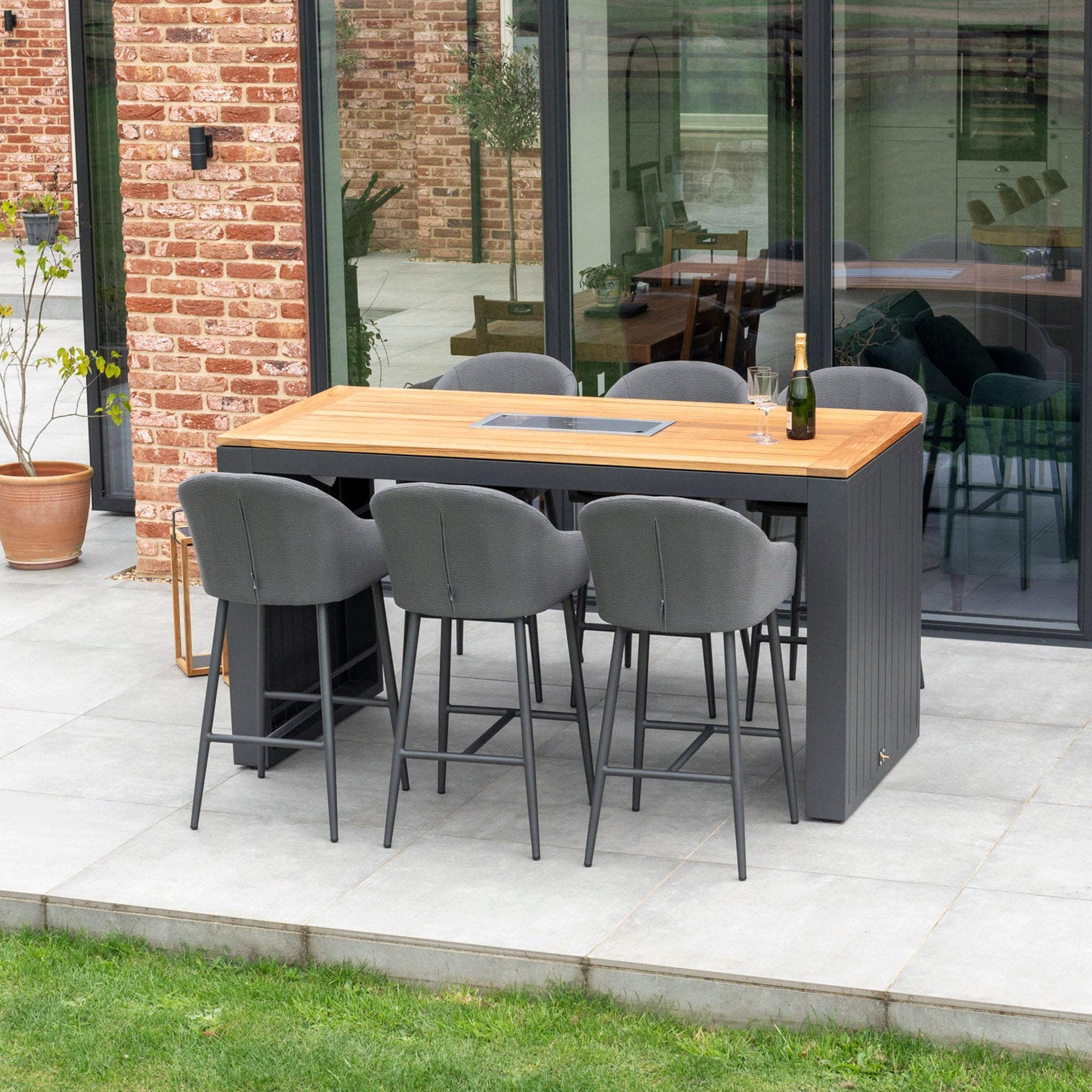 Luna 6 Seat Outdoor Fabric Teak Firepit Bar Set in Grey