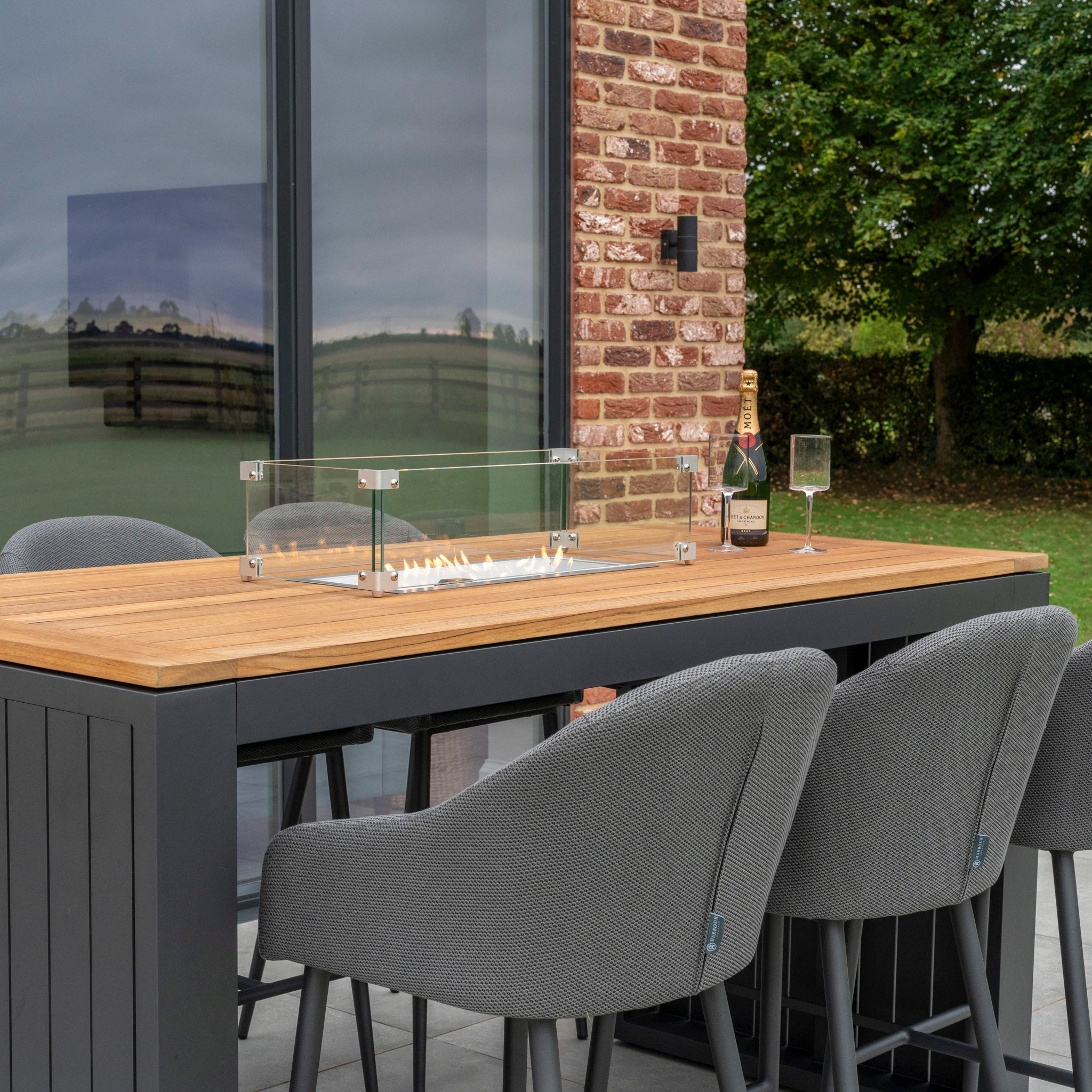 Luna 6 Seat Outdoor Fabric Teak Firepit Bar Set in Grey