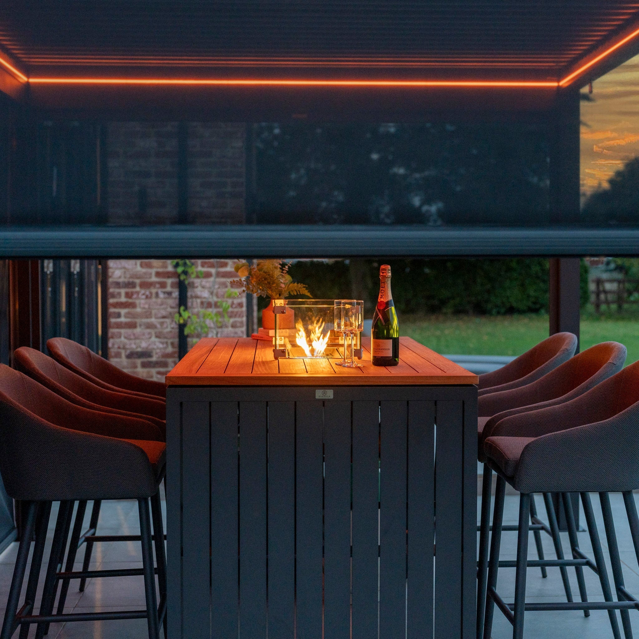 Luna 6 Seat Outdoor Fabric Teak Firepit Bar Set in Grey