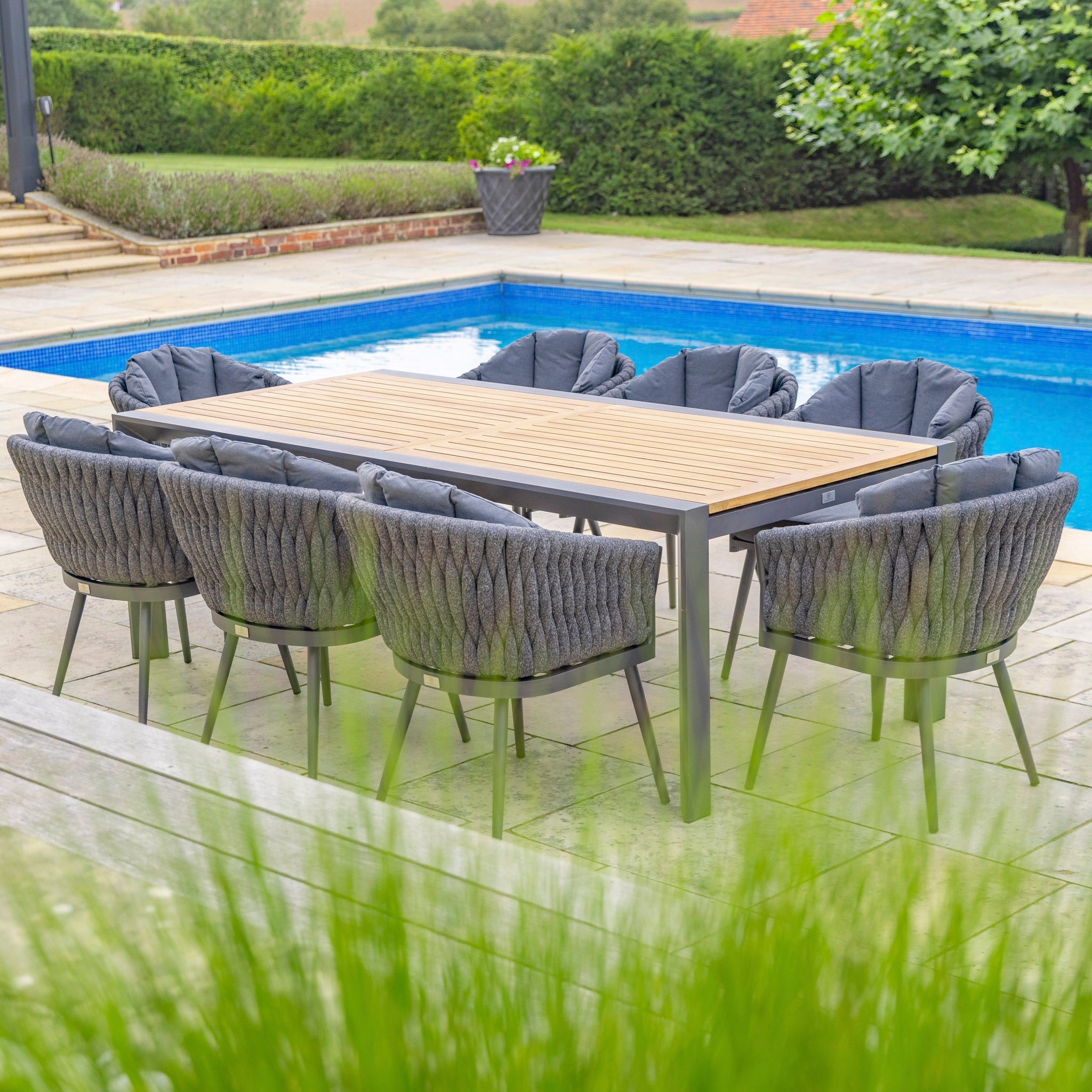 Palma 8 Seat Rope Extending Teak Dining Set in Grey
