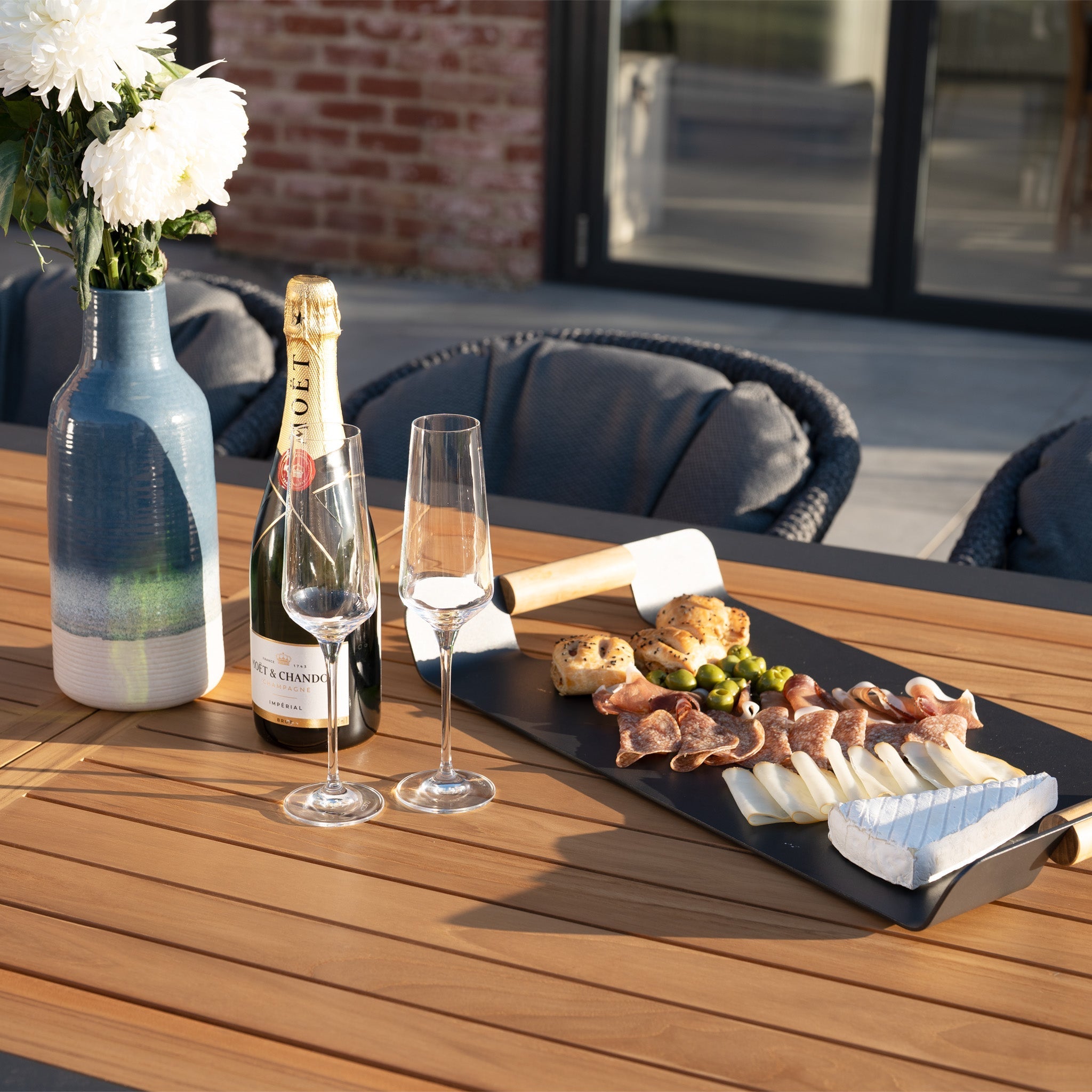 Pello 8 Seat Extending Dining Set with Teak Table in Grey