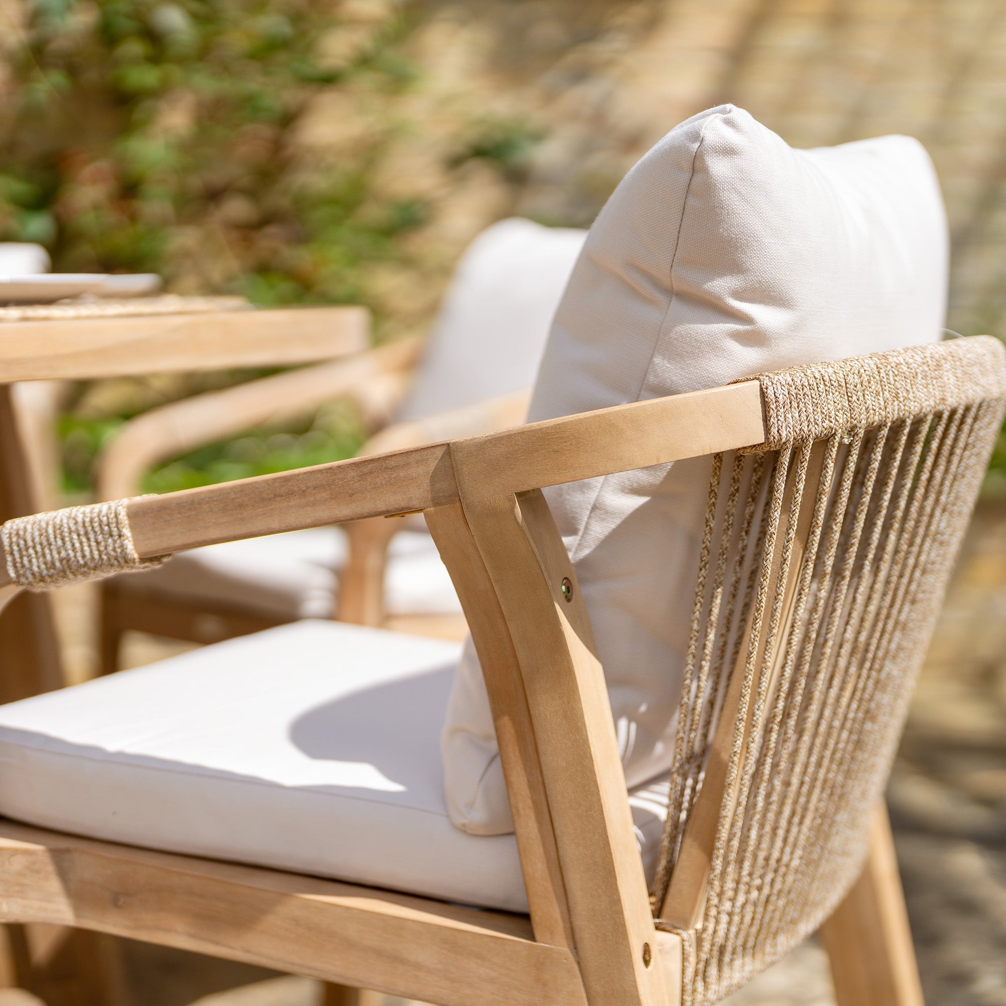 Quay 6 Seat Round Dining Set in Linen