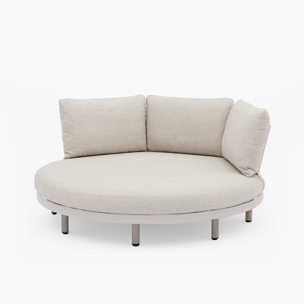 Selene Daybed in Fawn
