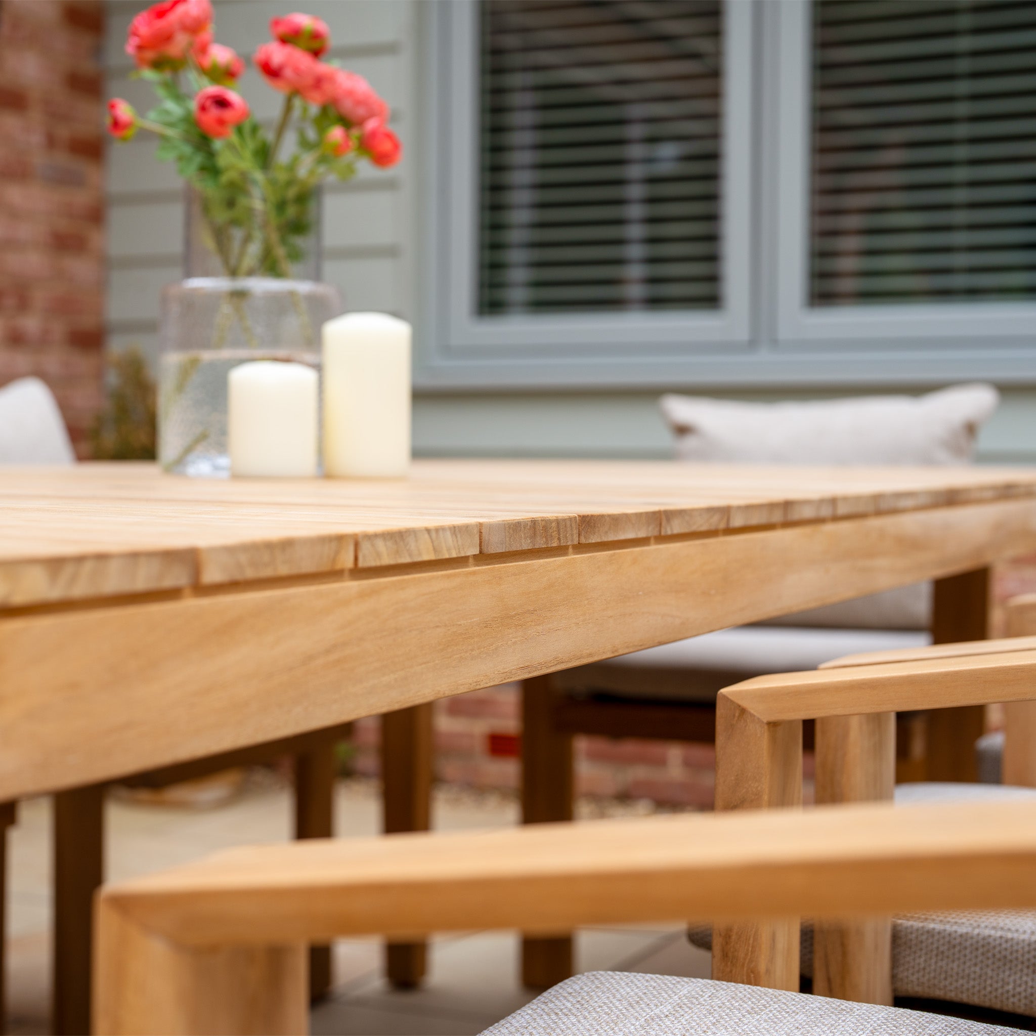 Tivoli 8 Seat Dining Set with Teak Dining Table in Fawn