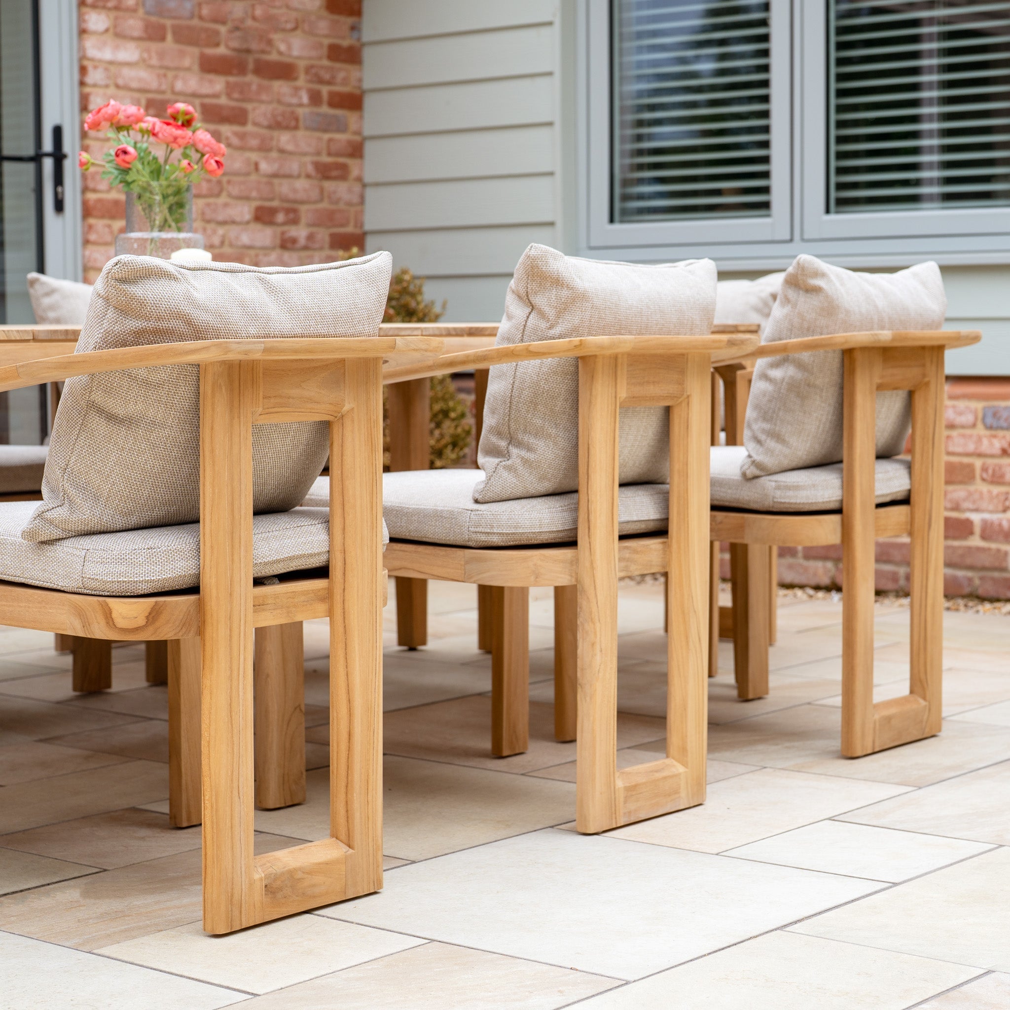 Tivoli 8 Seat Dining Set with Teak Dining Table in Fawn