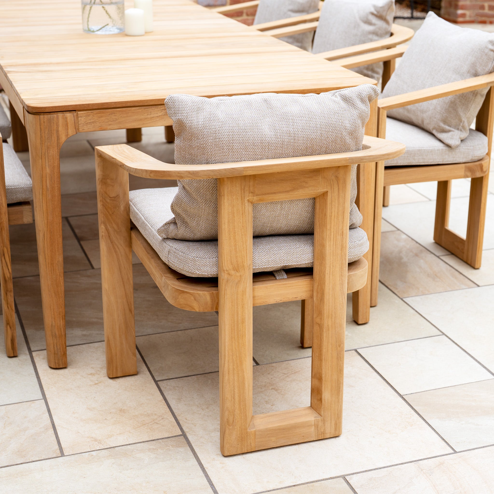 Tivoli 8 Seat Dining Set with Teak Dining Table in Fawn