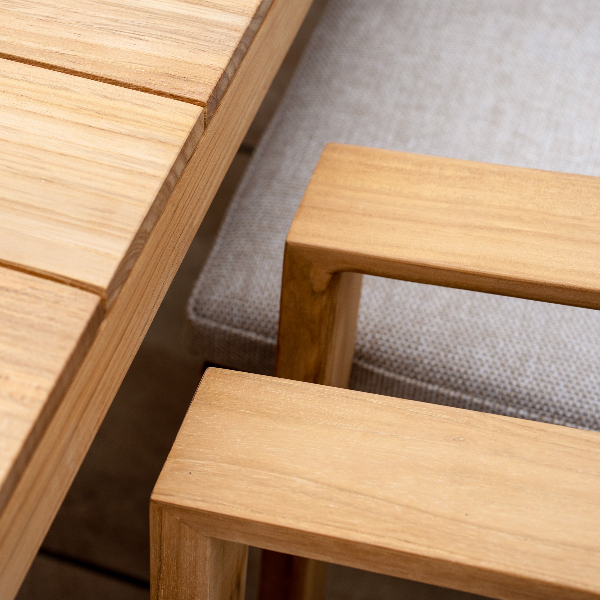 Tivoli 8 Seat Dining Set with Teak Dining Table in Fawn